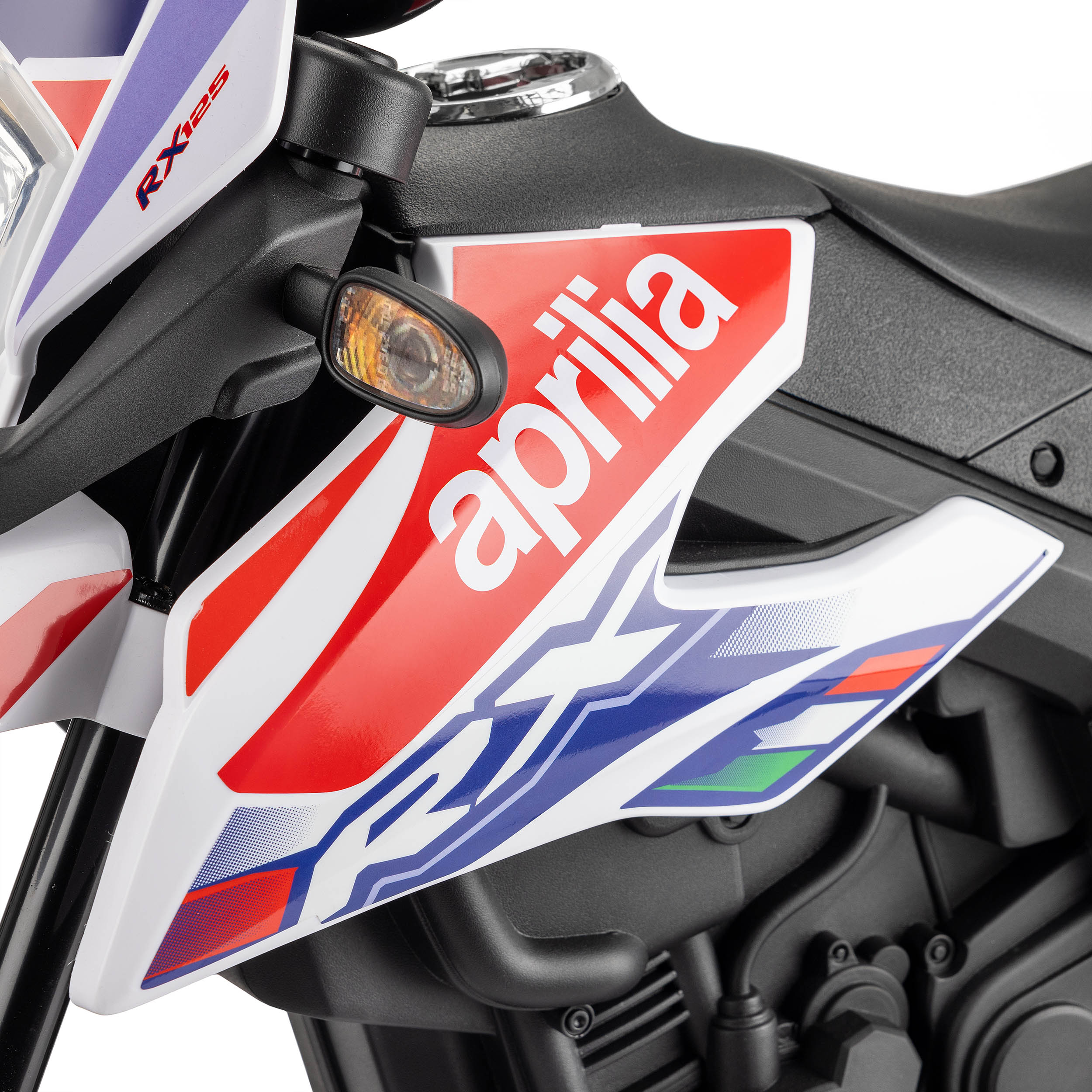 Xootz Aprilla Ride On Bike - Image 10