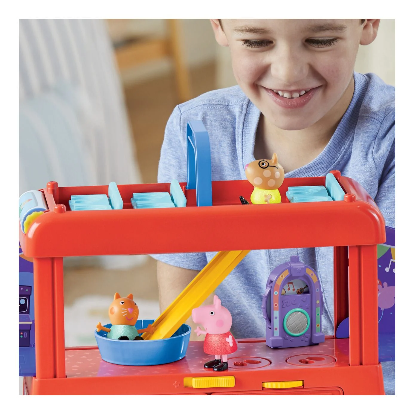 Peppa Pig Peppa's 2 in 1 Party Bus - Image 2