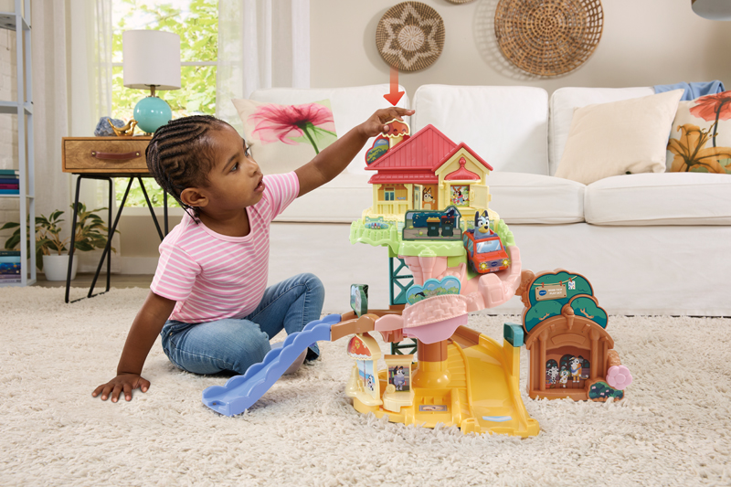 V-Tech Toot Toot Bluey House - Image 3